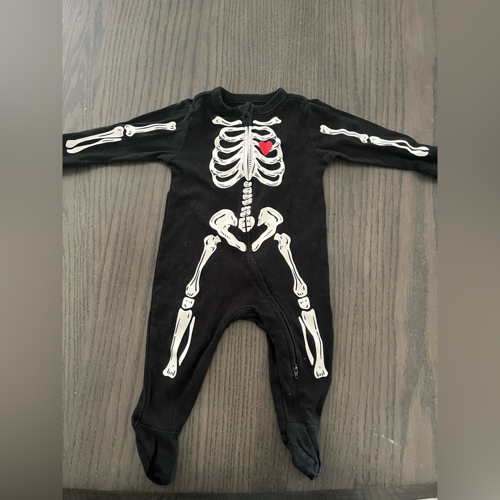 Old Navy Skeleton Kids One Piece - Picture 1 of 5